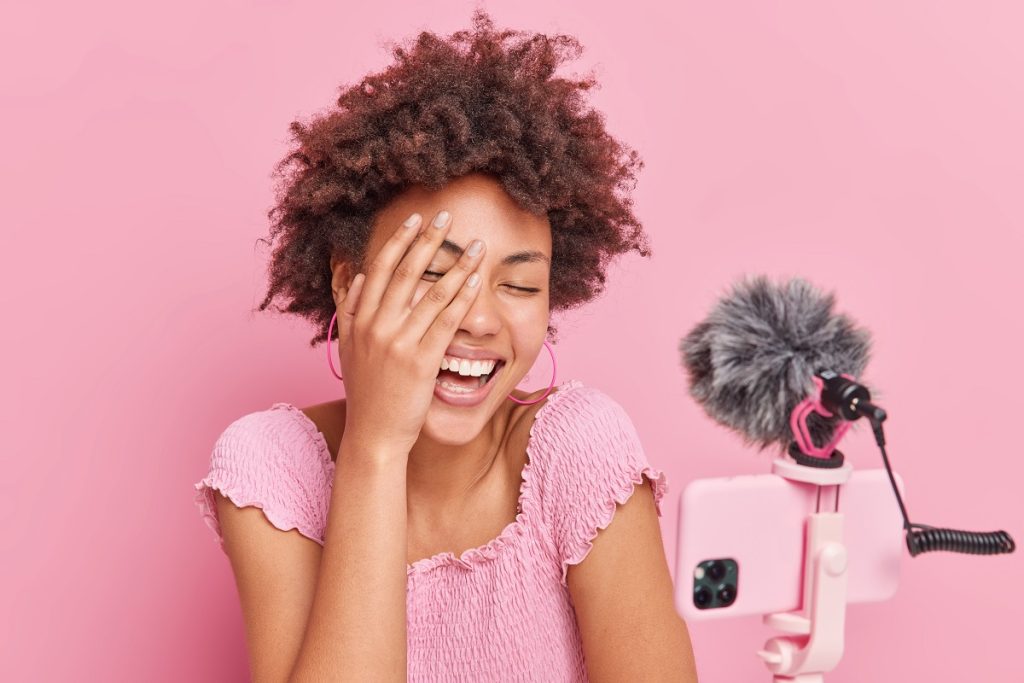 Lustige Geschichten über Cam-Girls