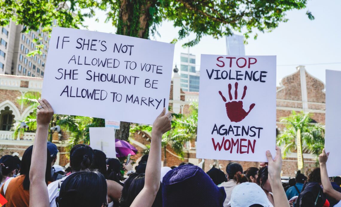 Manifestation contre la violence et pour les droits des femmes.